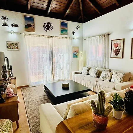 Sol Y Cactus Villa